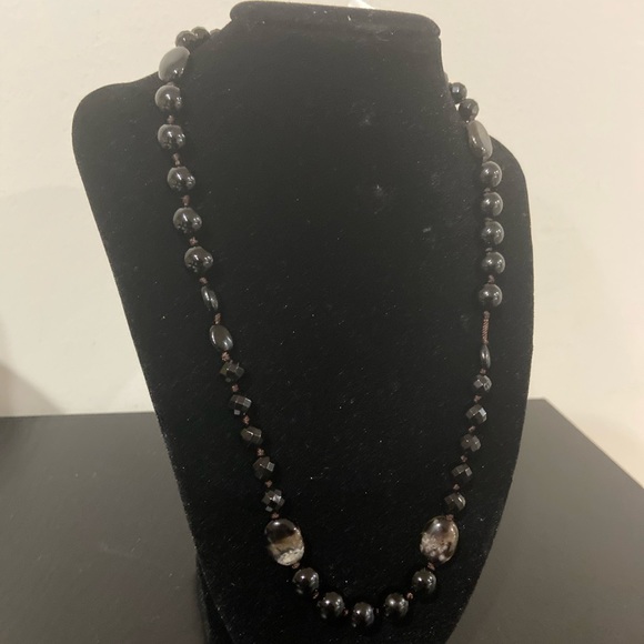Black Agate Necklace - Picture 2 of 4